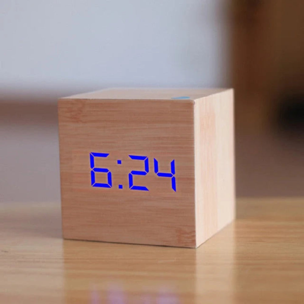 TimeCube Mini | LED-digitalwekker met compact ontwerp voor moderne woonruimtes
