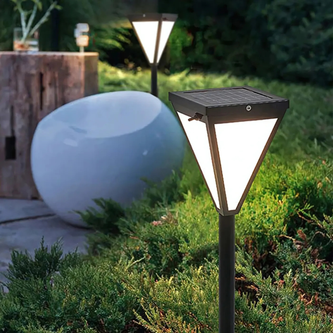 Brill Solis | Moderne op zonne-energie werkende LED-buitenlamp voor tuin & gevel