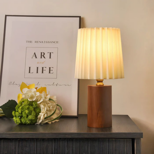 LED-tafellamp in Scandinavisch design van hout