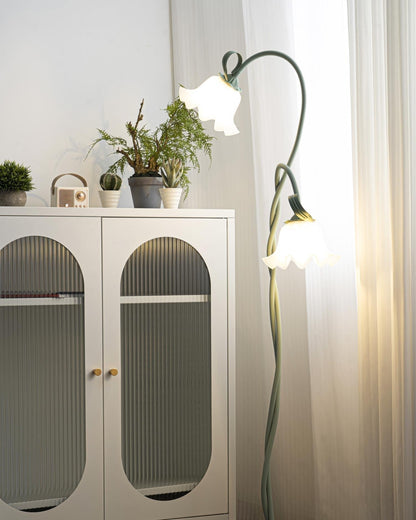 Calla Stehleuchte | LED Stehlamp in bloemenvorm met decoratief design