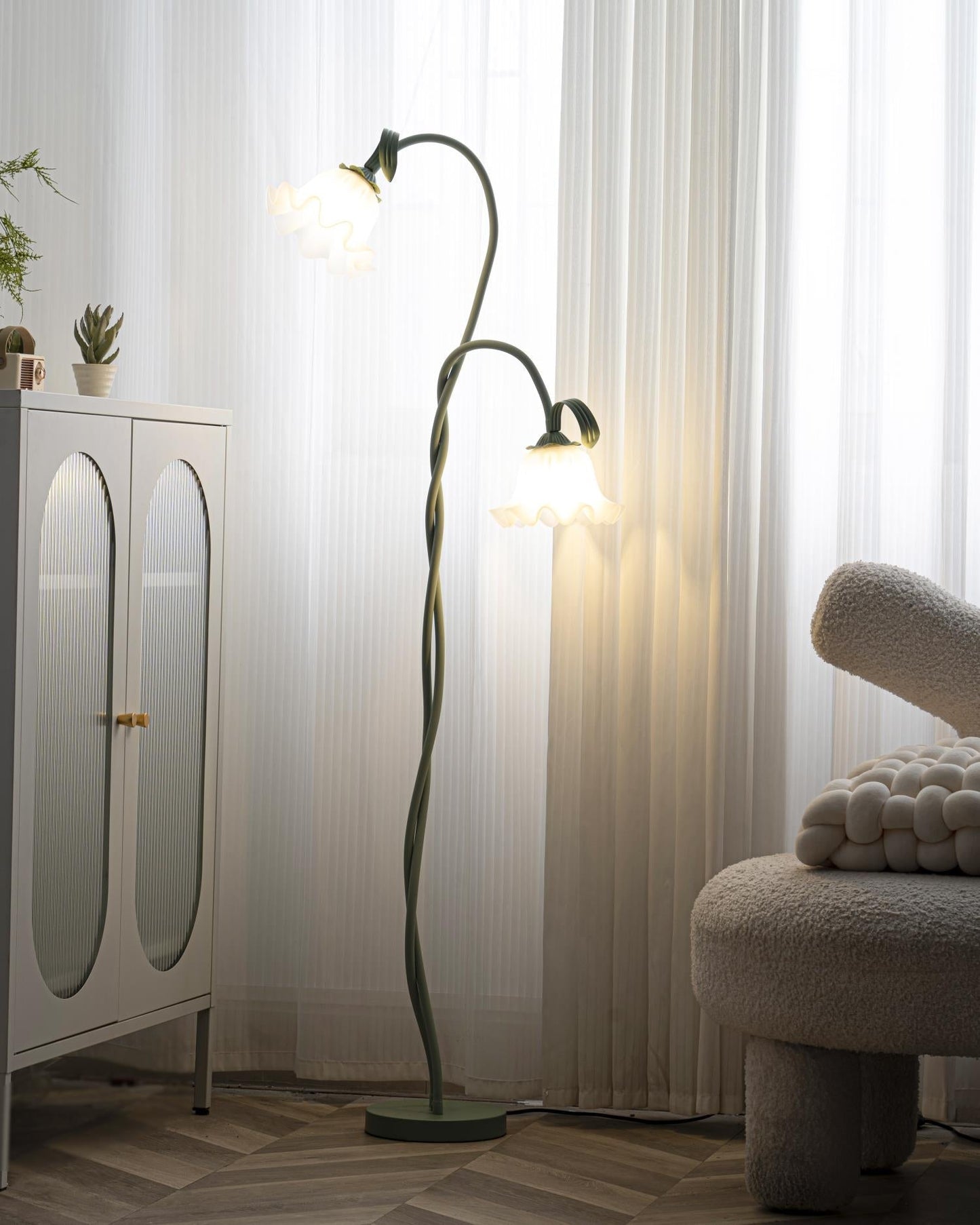 Calla Stehleuchte | LED Stehlamp in bloemenvorm met decoratief design