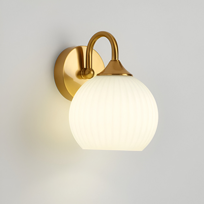 Lunaris – Hedendaagse bolvormige glazen wandlamp met gestreept ontwerp en LED-technologie