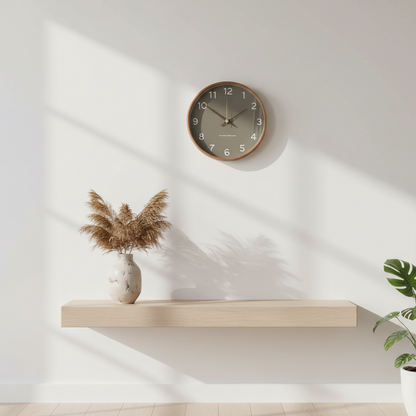 NaturaTime | Decoratieve analoge houten wandklok | Tijdloze elegantie & geluidloos ontwerp voor uw huis