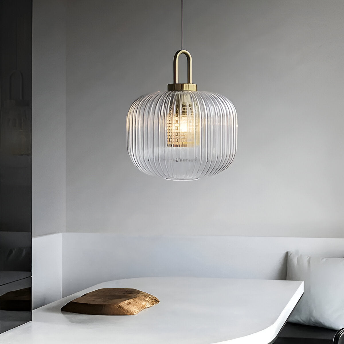 ClaChic lamp | Scandinavische hanglamp van glas, geribbeld ontwerp in wit & goud
