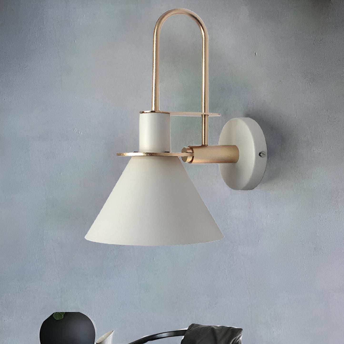 Zoralia | Postmoderne LED-wandlamp in trompetvormig design