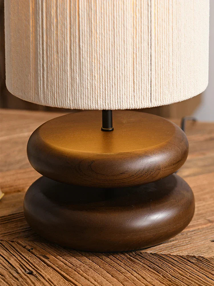 RusticTwine | Japandi tafellamp walnotenhout vlechtwerk | handgemaakte houten lamp met touwenkap & warm LED-licht