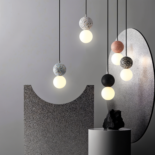 LumeGlobe – Elegante dubbele bol hanglamp van glas en metaal voor de eettafel