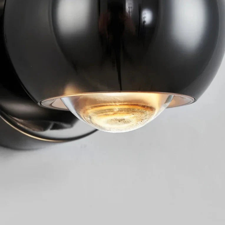 Orbis LED-wandlamp – draaibare bolvormige lamp in zwart met 360° lichtuitlijning