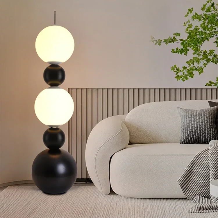 Calura Form | Staande lamp in kalebasvorm met warm omgevingslicht