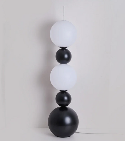 Calura Form | Staande lamp in kalebasvorm met warm omgevingslicht