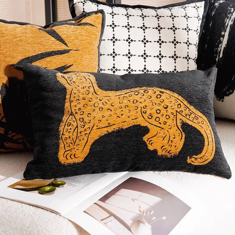 Sierkussen met Paardenprint | Luxe Borduursel | Zachte Ademend Weefsel