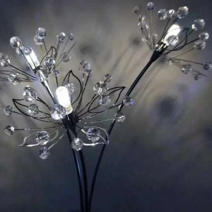 Lustrae | Moderne wandlamp met kristalvormig paardenbloemdesign