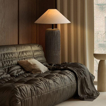 Norvyn Root | Scandinavische vloerlamp van verweerd hout met stoffen kap