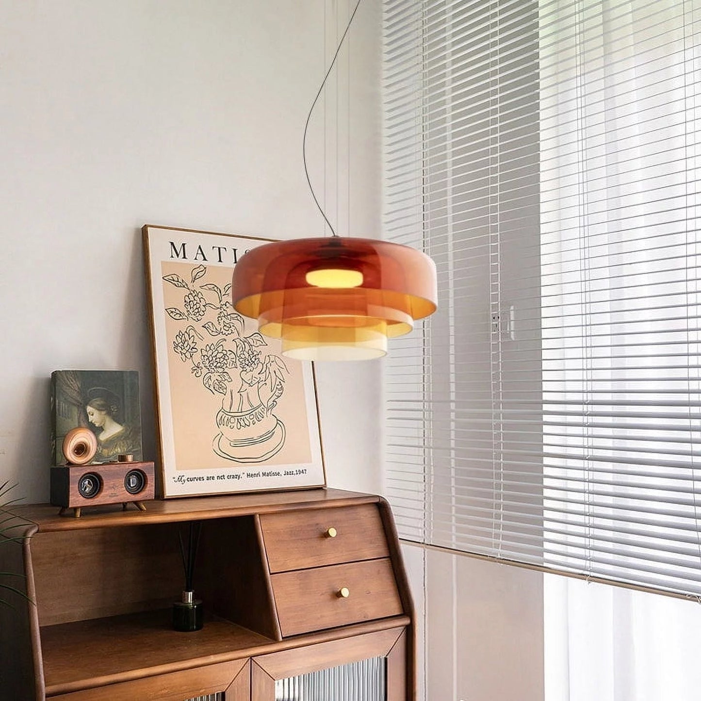 Veylum | Scandinavische glazen hanglamp met opalen kap