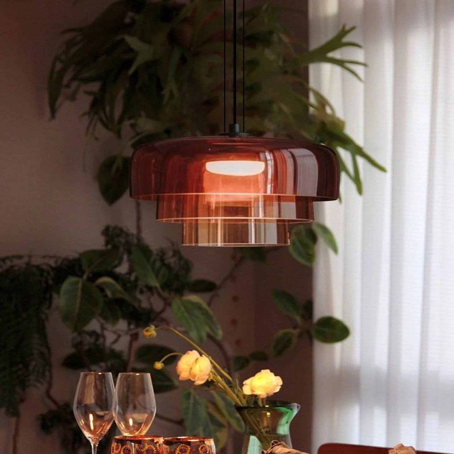 Veylum | Scandinavische glazen hanglamp met opalen kap