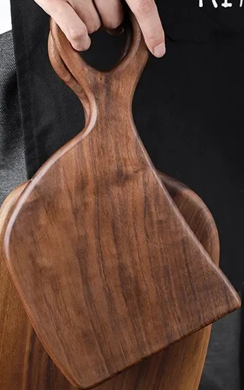 Lignara Zoë | Walnotenhouten serveerplank met ophanggat
